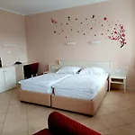 Kozana Ξενοδοχείο 3*