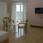Kozana Hotel 3*