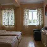 Kozana Hotel 3*
