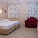 Ξενοδοχείο Kozana 3*