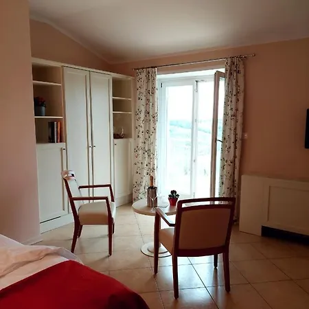 Kozana Hotel
